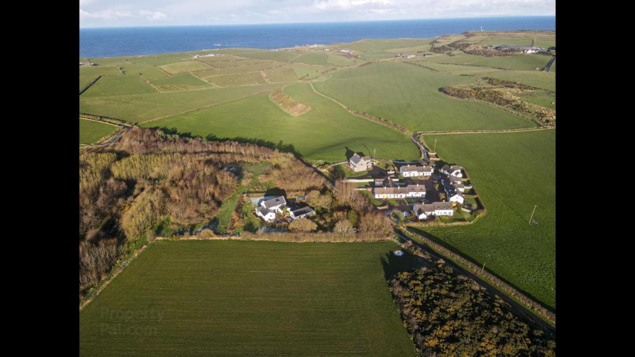 Asdee House Bed & Breakfast Bushmills Exterior photo